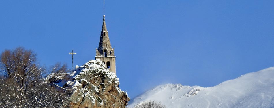 Le clocher de Puy Saint Pierre.