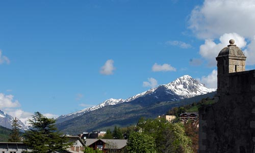 Le Grand Aréa (2868m) au dessus de Briançon.