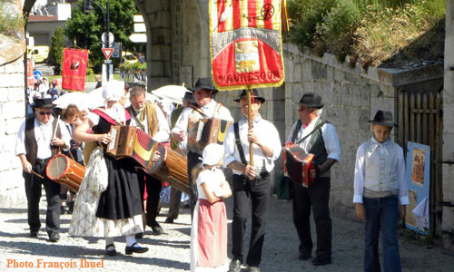 Chants et traditions populaires des Alpes à Briançon.