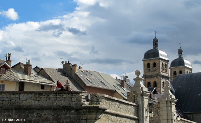 La porte Dauphine à l'entrée de la cité Vauban à Briançon.