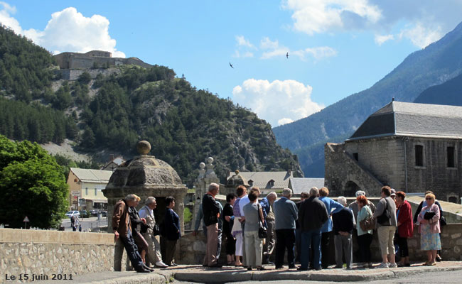 Visite sur les remparts à Briançon.