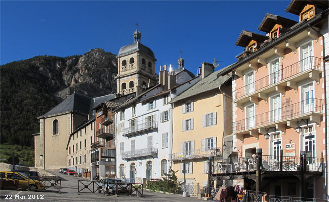 Avenue Vauban à Briançon.