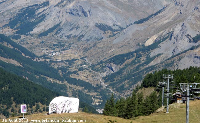 La haute vallée de la Guisane vue depuis le Bachas.