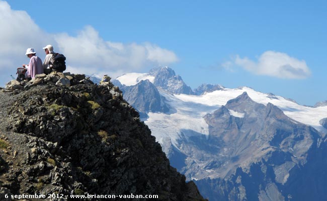Le massif des Ecrins vu depuis le sommet du Grand Aréa (2869 m).