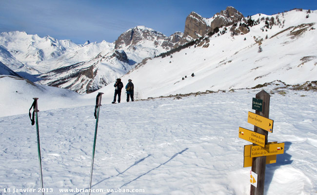 L' Aiguillette du Lauzet et la Roche Robert vues depuis le Clot de la Selle (2170 m).