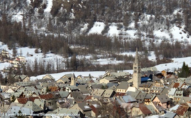 Le Monêtier-les-Bains dans la vallée de la Guisane (Serre Chevalier 1500)