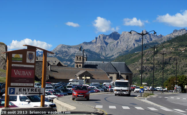 Le pic de Montbrison (2825m) vu de la route d'Italie à briançon.