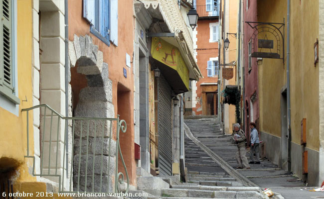 Rue Mercerie ou "Petite Gargouille" à Briançon.