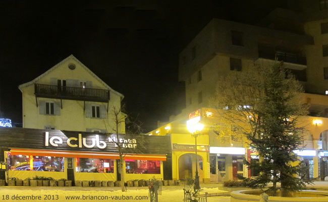 Place Centrale à Briançon.