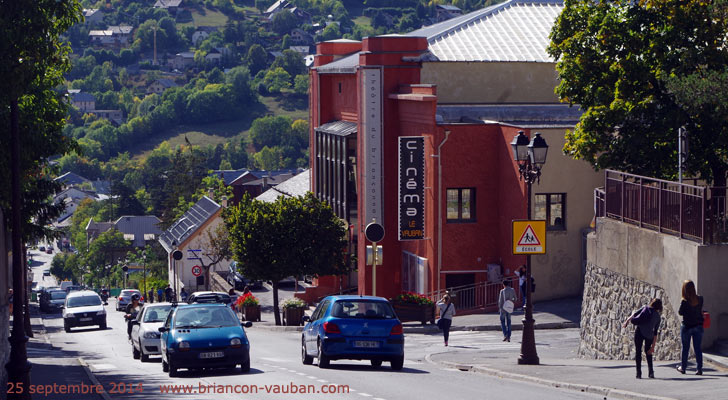 Avenue de la République à Briançon.