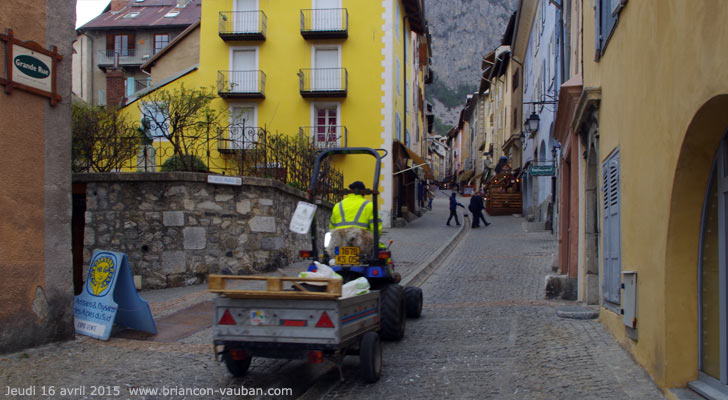 La gargouille dans la cité Vauban à Briançon.