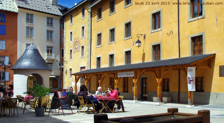 La gargouille dans la cité Vauban à Briançon.