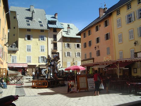 La Place d' Armes dans la citadelle Vauban à Briançon