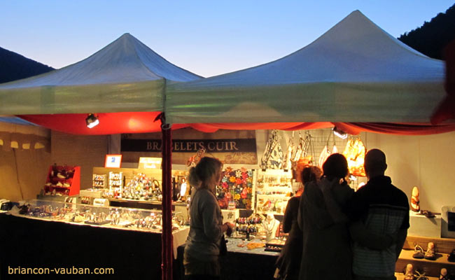 Le marché médiévale avenue Vauban. 