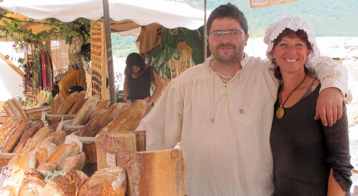 Sur le marché de la fête médiévale de Briançon