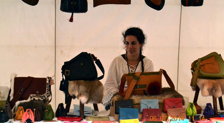 Sur le marché de la fête médiévale de Briançon